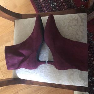 Boots New Size 8- never worn